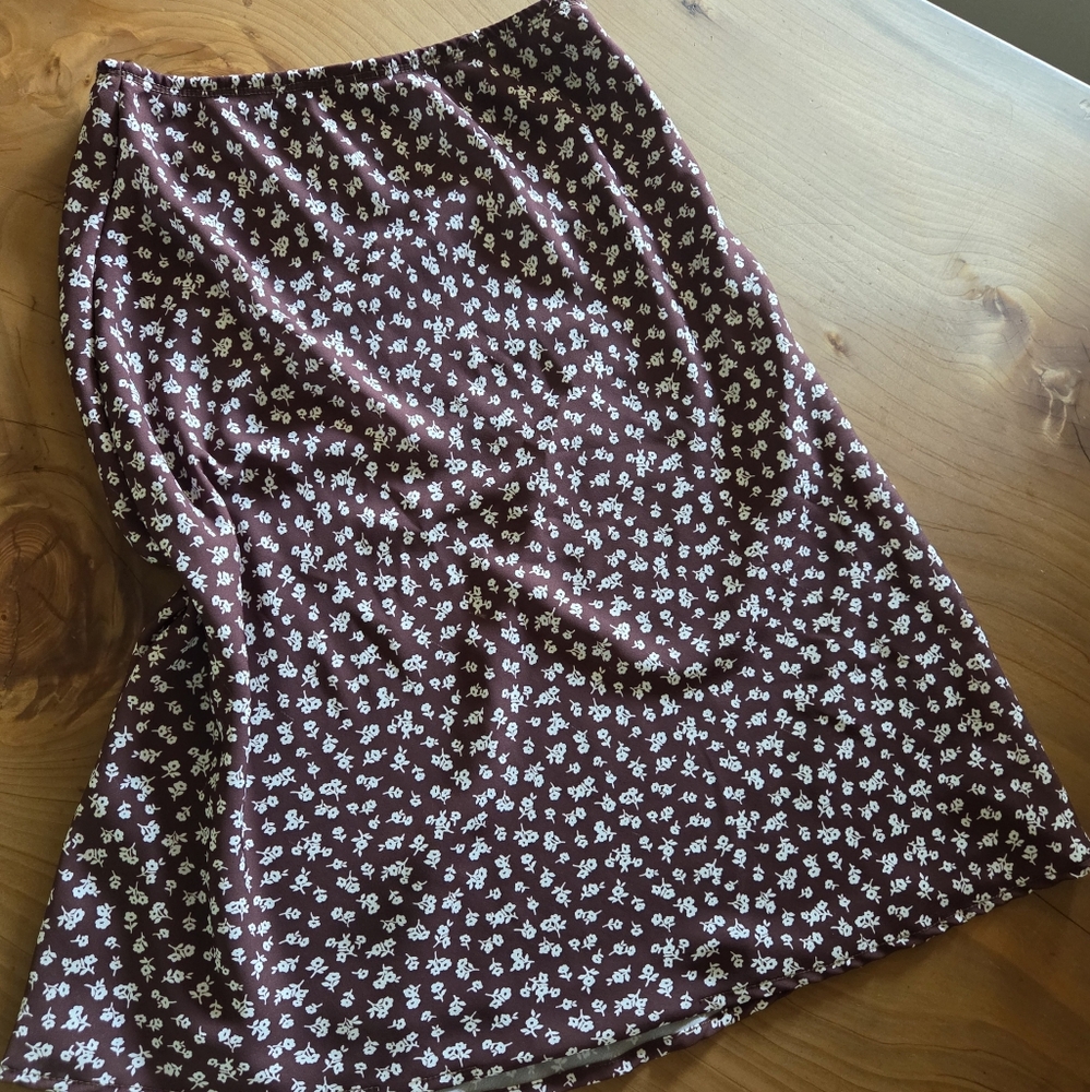 Vintage 1990s 2000s Brown Floral Slip Skirt / Brown & White Daisies Skirt